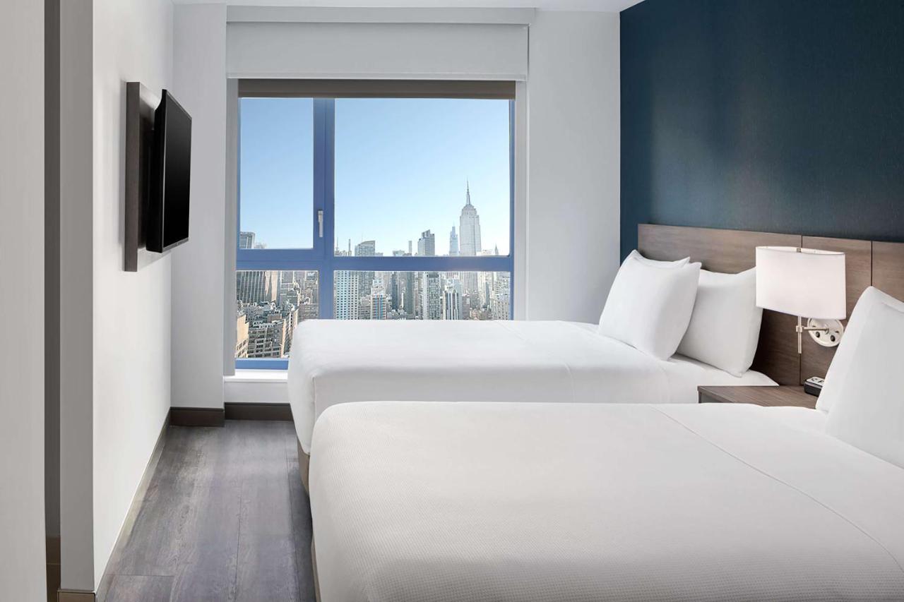 Doppelzimmer mit 2 Doppelbetten