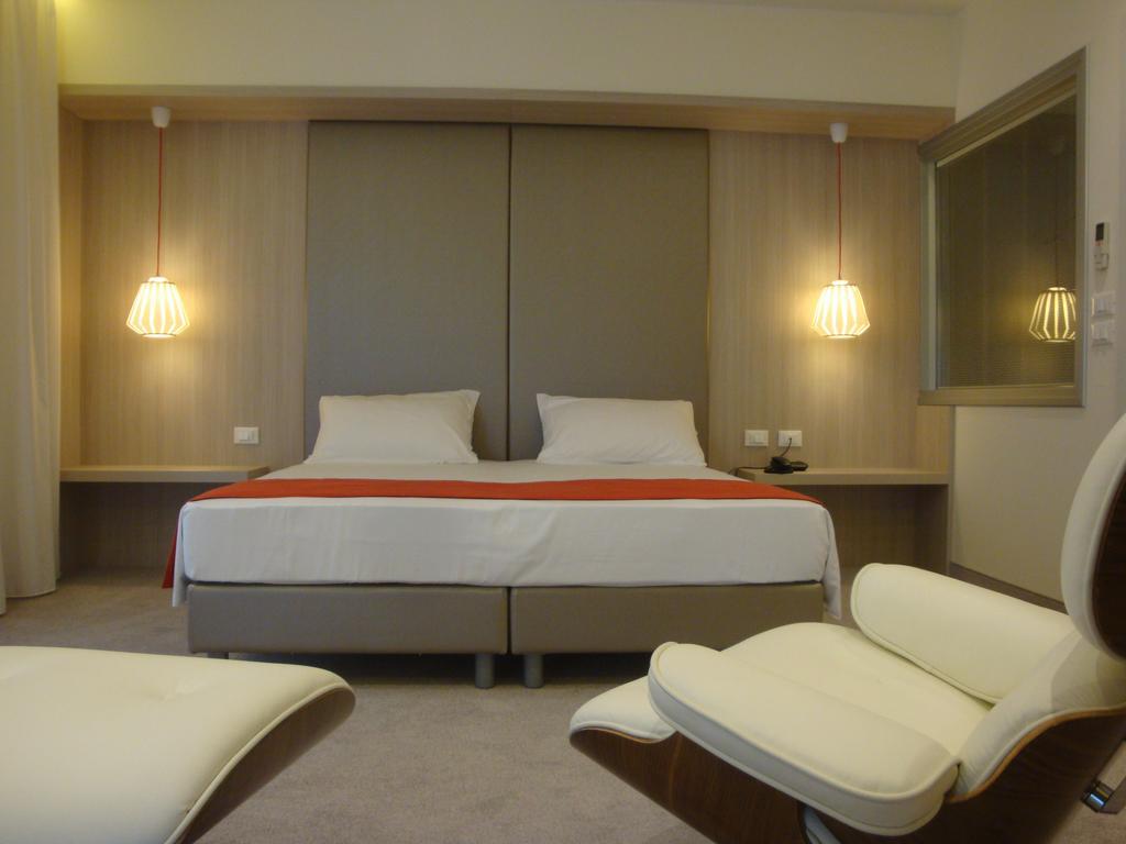 Junior Suite mit seitlichem Meerblick