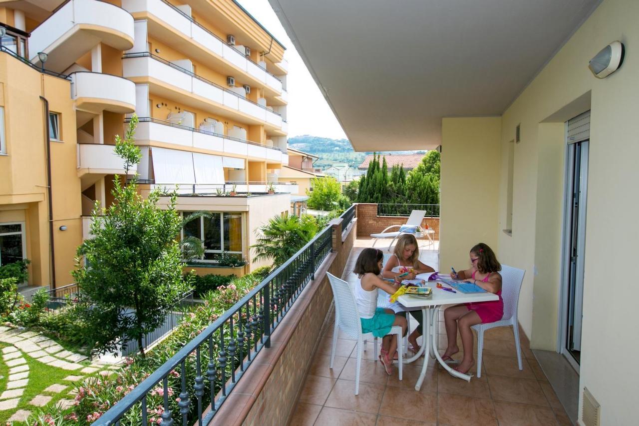 Appartamento con Vista Piscina