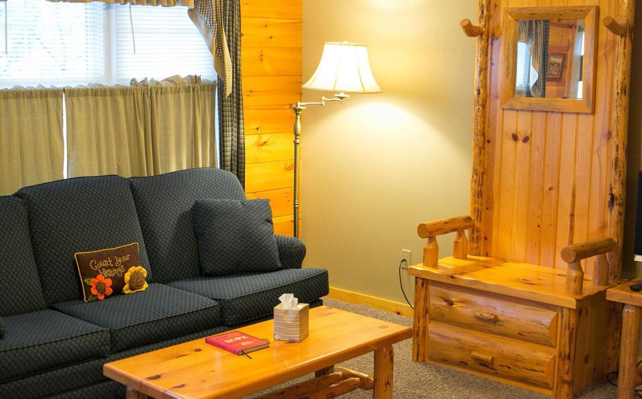 Deluxe Queen Suite