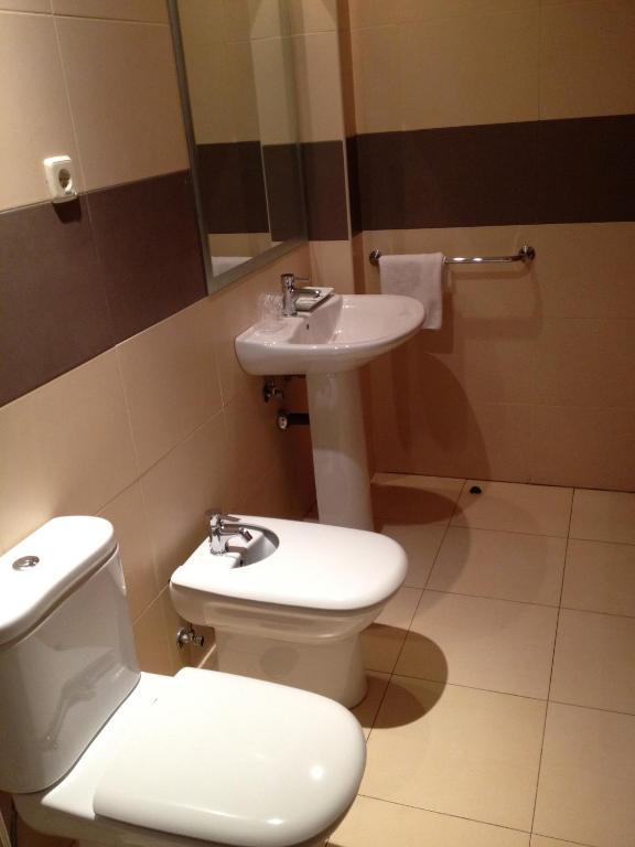 Quarto Twin com Casa de Banho Privativa