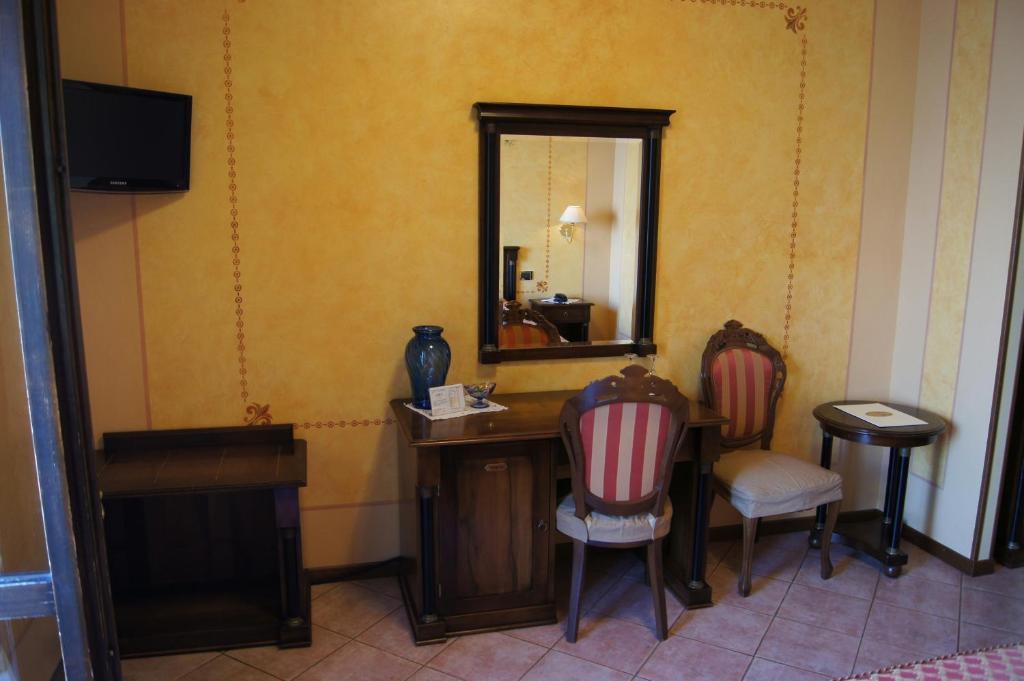Standard Double Room,11961168:JPEG