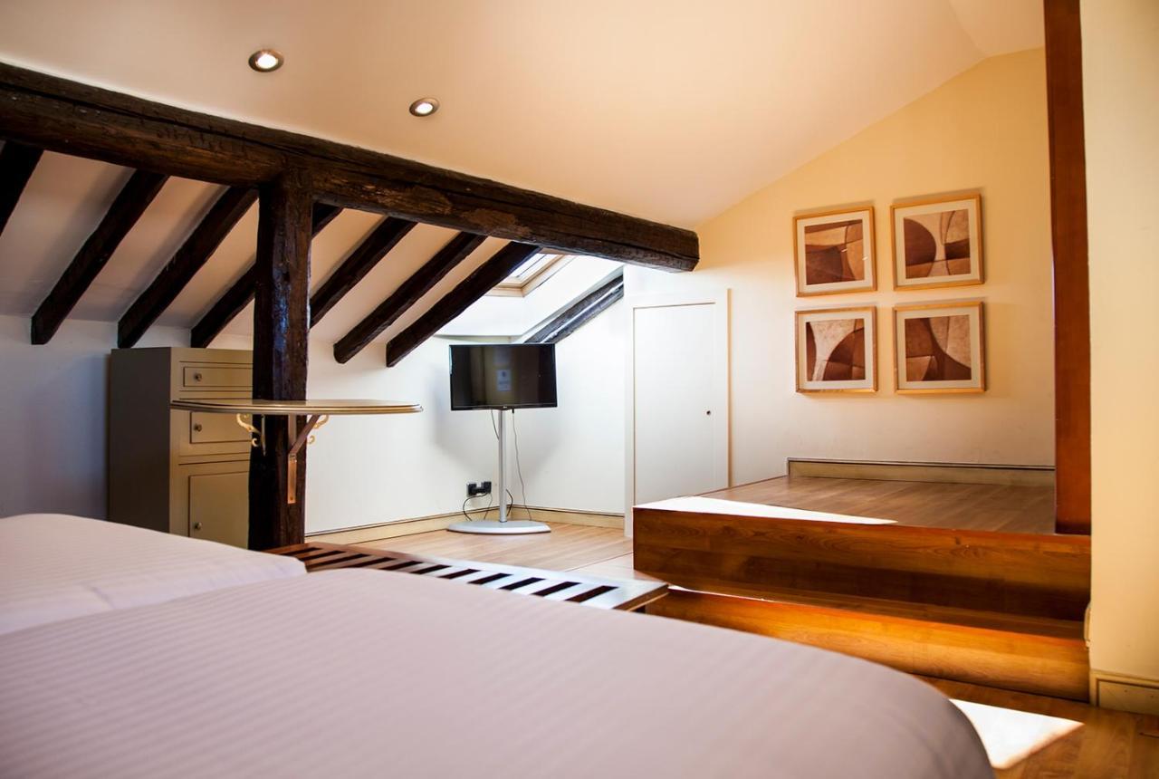 Suite Junior Abhuardillada