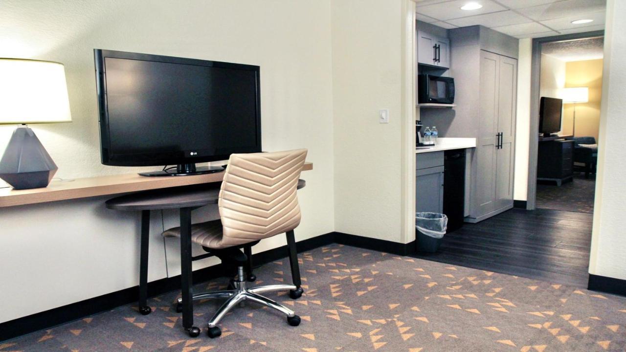 King Room with Sofa Bed