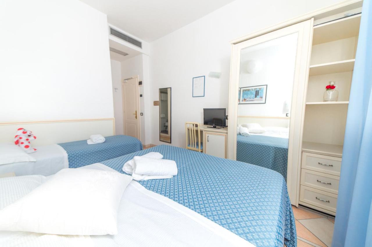 Chambre Triple avec Balcon