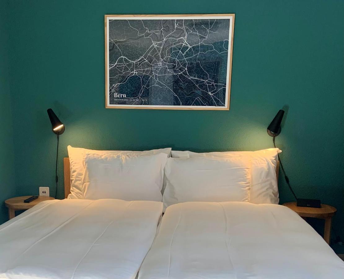 (5th Floor) Twin Room with Shared Bathroom