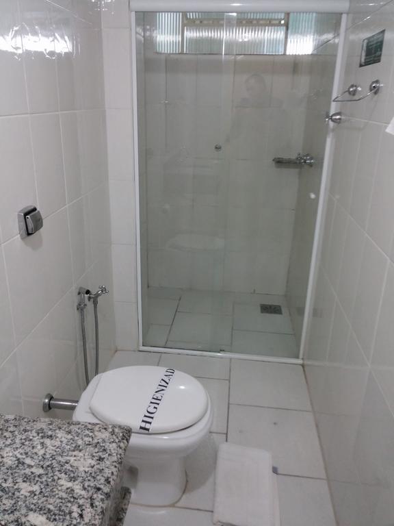 Quarto Luxo com 2 Camas de Solteiro