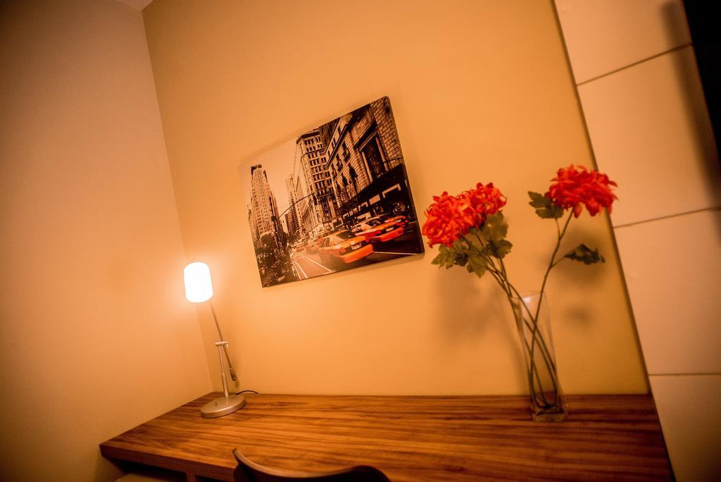Quarto com Cama de Casal ou 2 de Solteiro