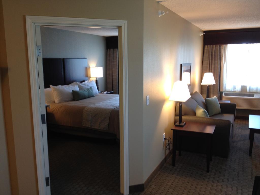 One-Bedroom Suite