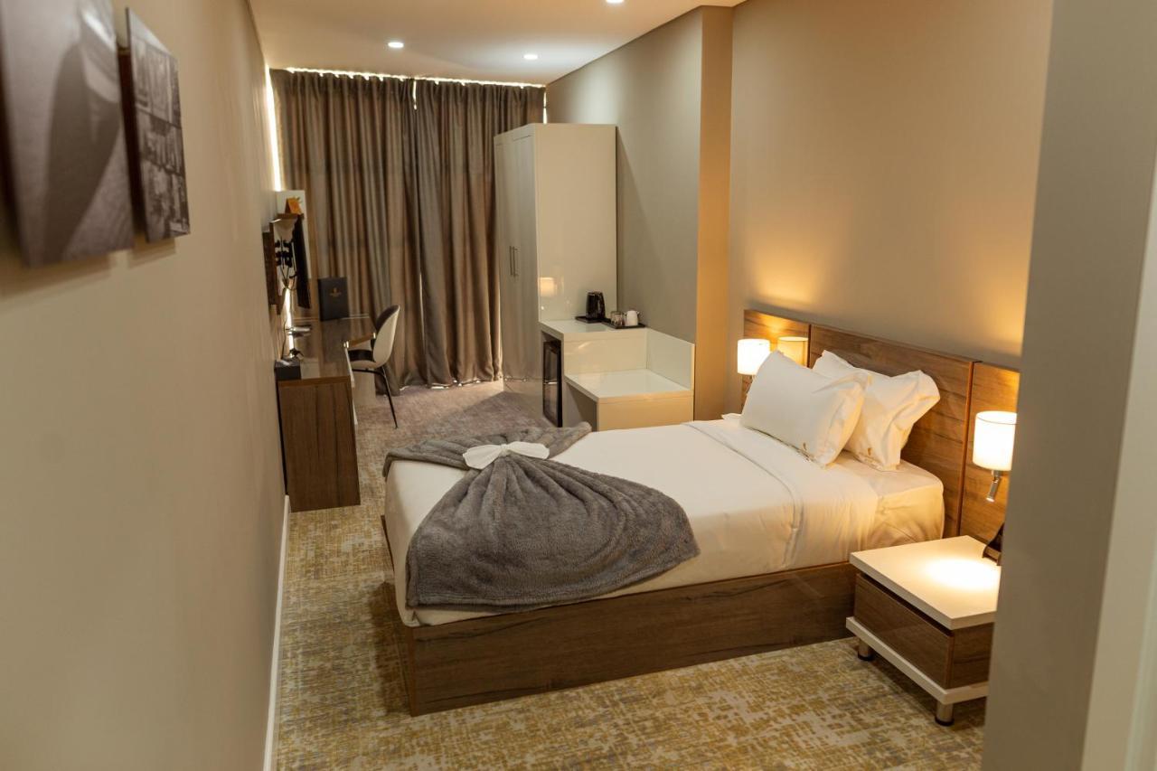 Quarto Individual
