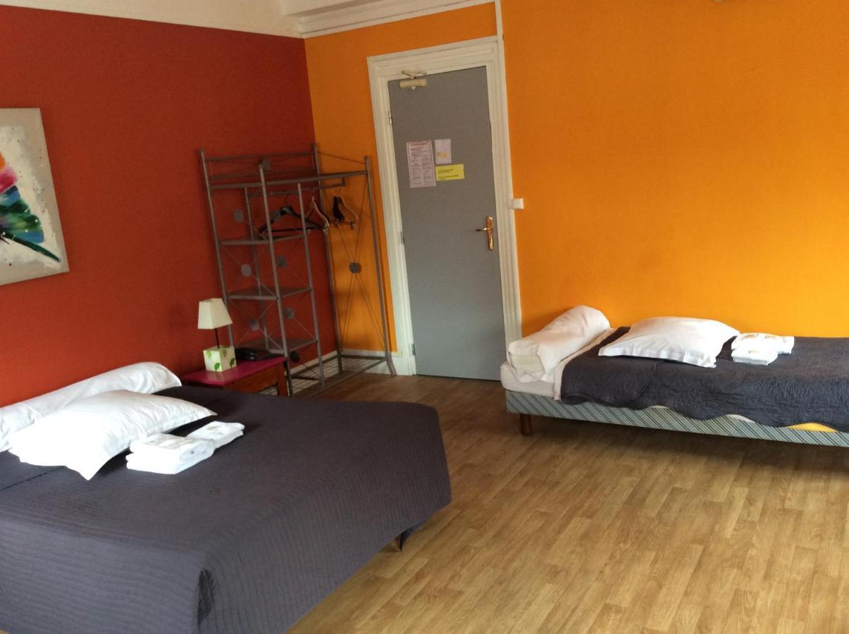 Chambre Familiale (4 Adultes + 1 Enfant)