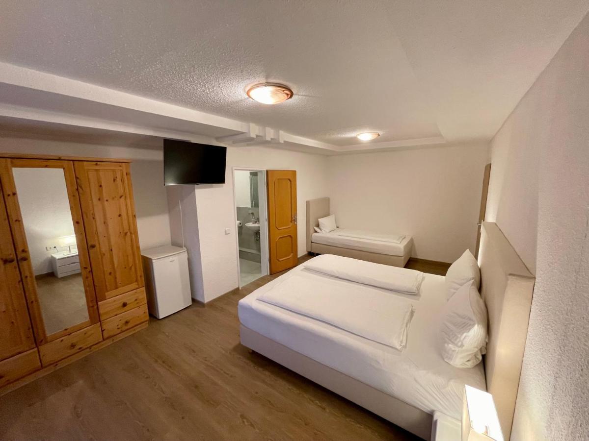 Standard Triple Room,1127139825:JPEG