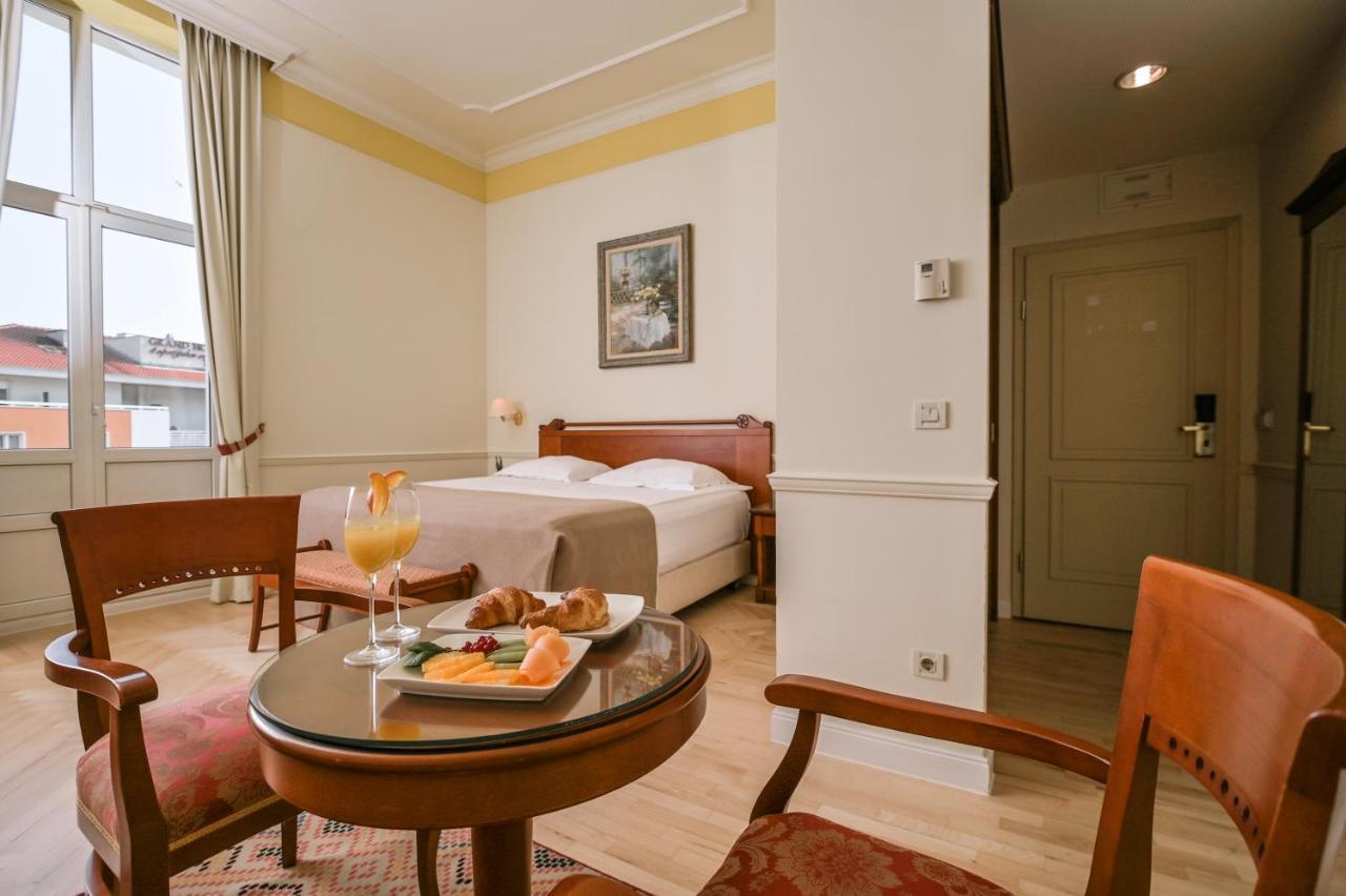 Chambre Familiale - Vue sur Ville