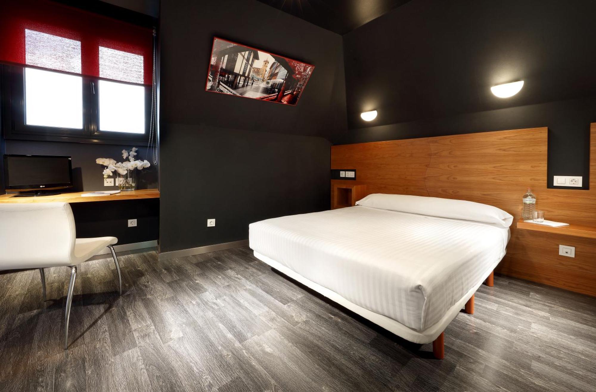 Superior Double or Twin Room with Living Room,680710239:JPEG