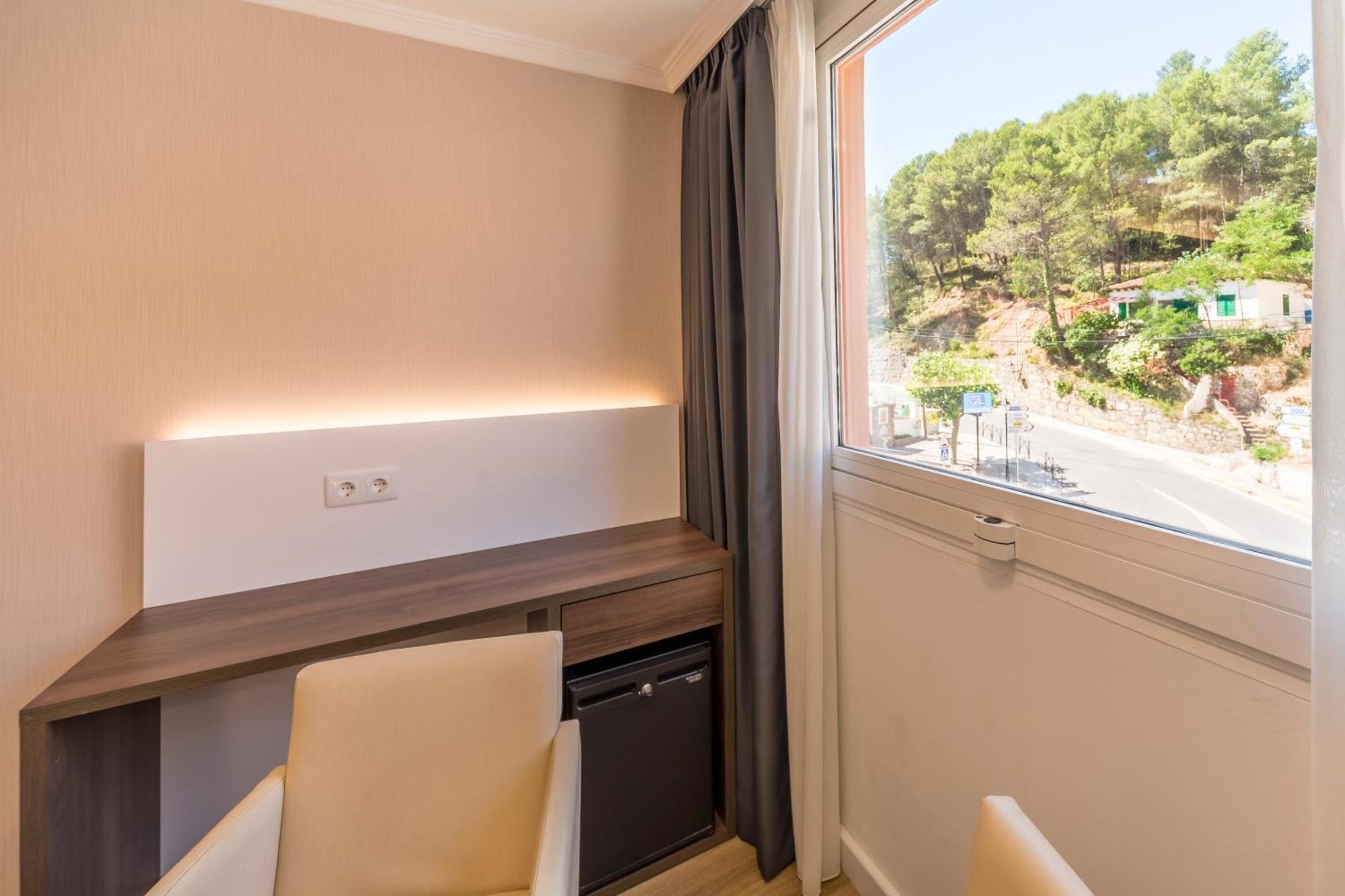 Double Room,1207939153:JPEG