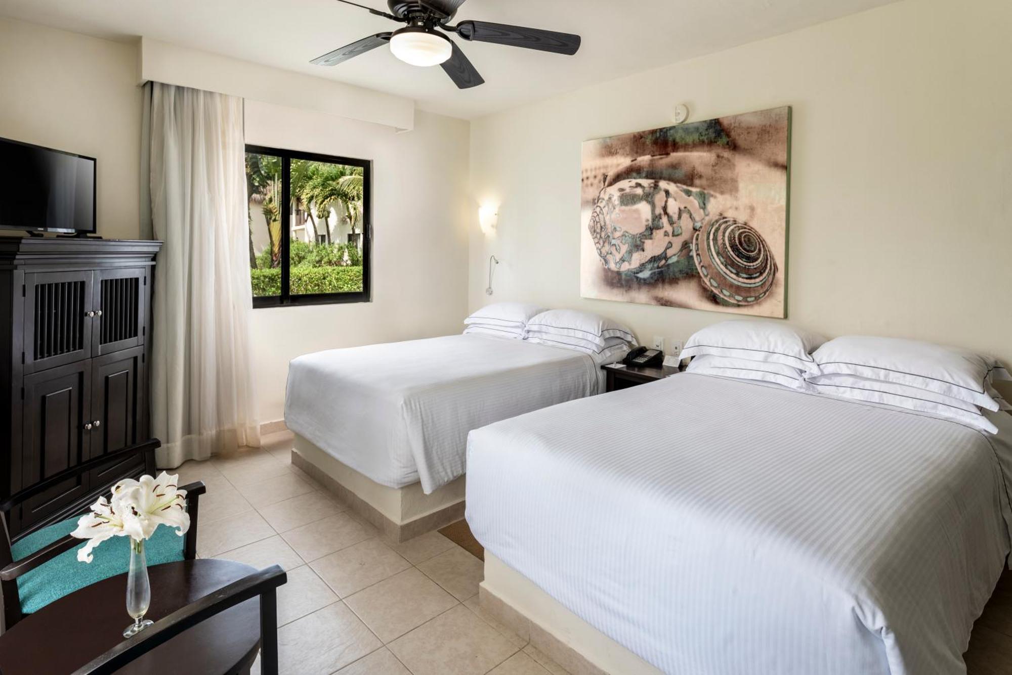 Double Room (2 Adults + 2 Children)