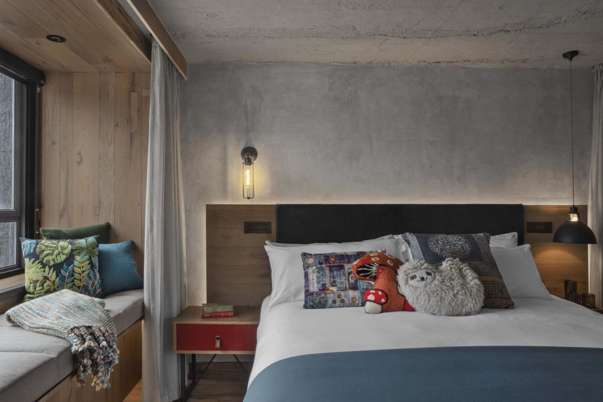 Quarto Twin Standard