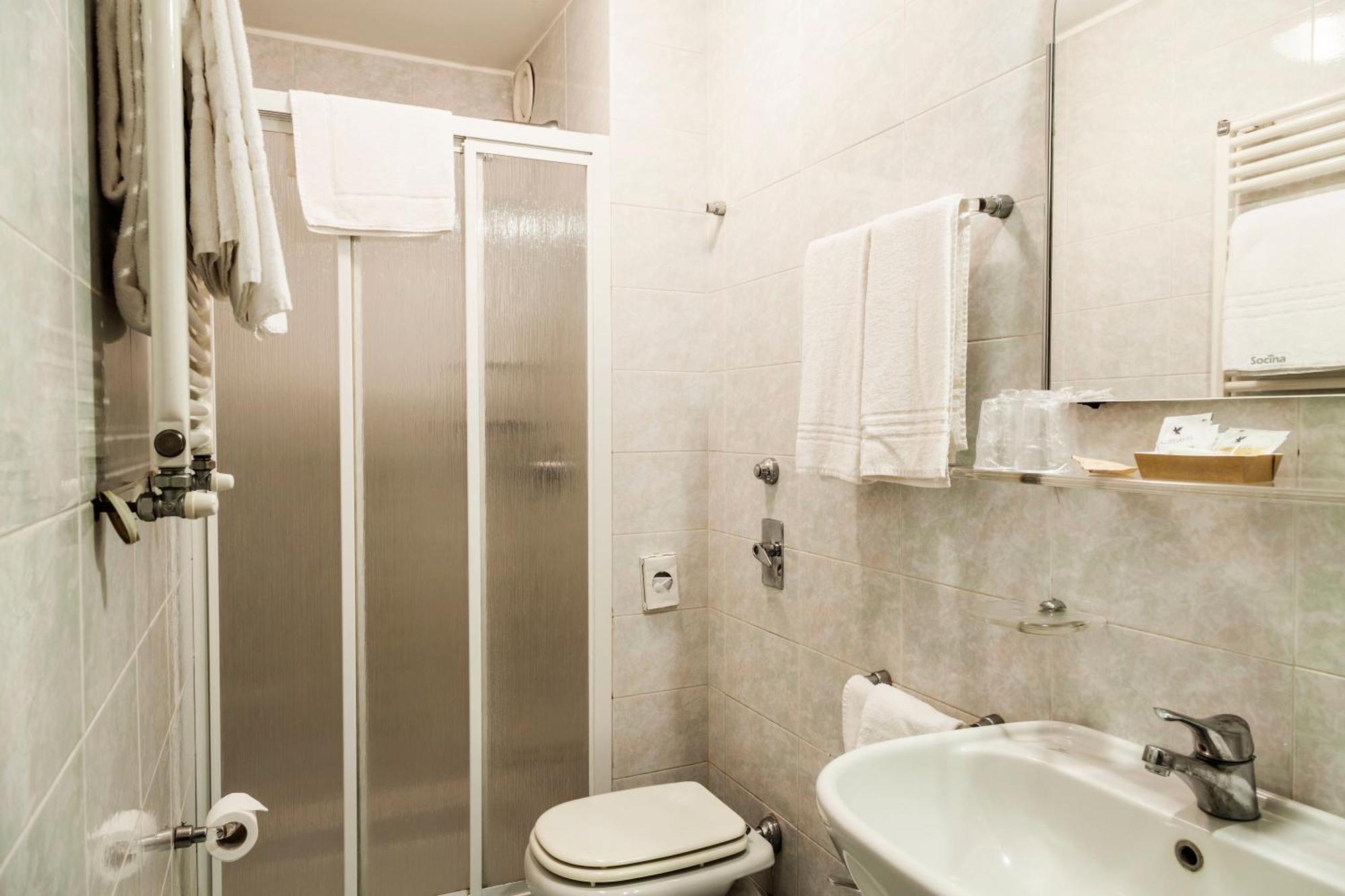 Habitación Individual Pequeña