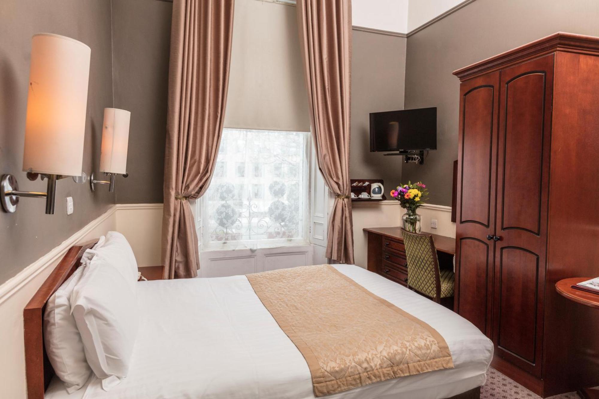 Double Room,1209197461:JPEG