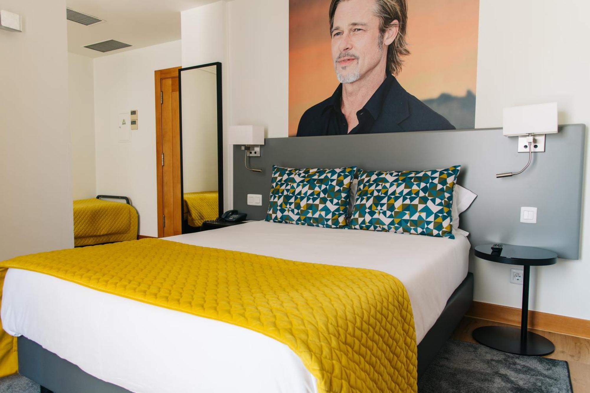 Quarto Familiar (2 Adultos + 2 Crianças)