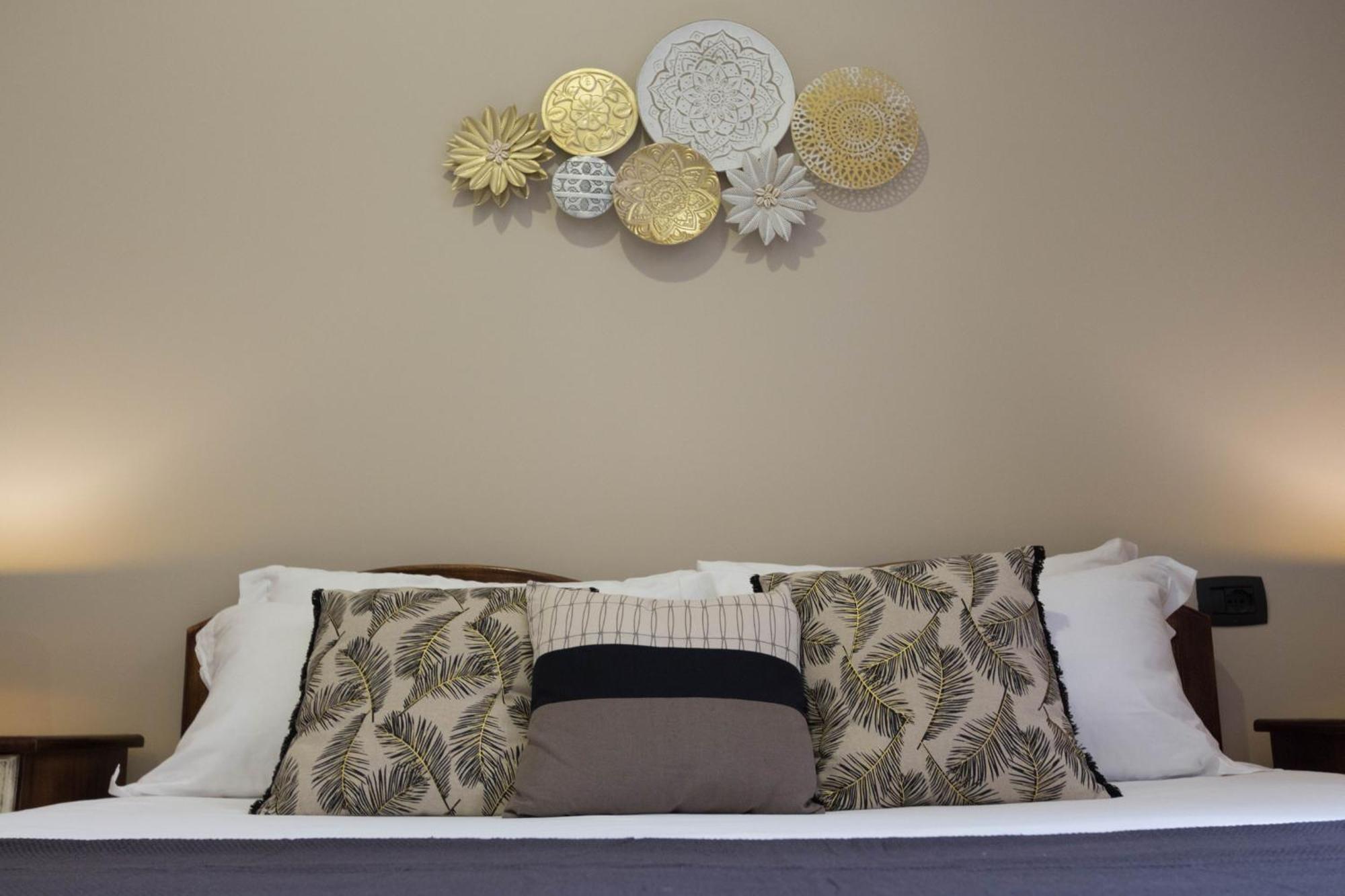 Standard Double or Twin Room,1209494902:JPEG