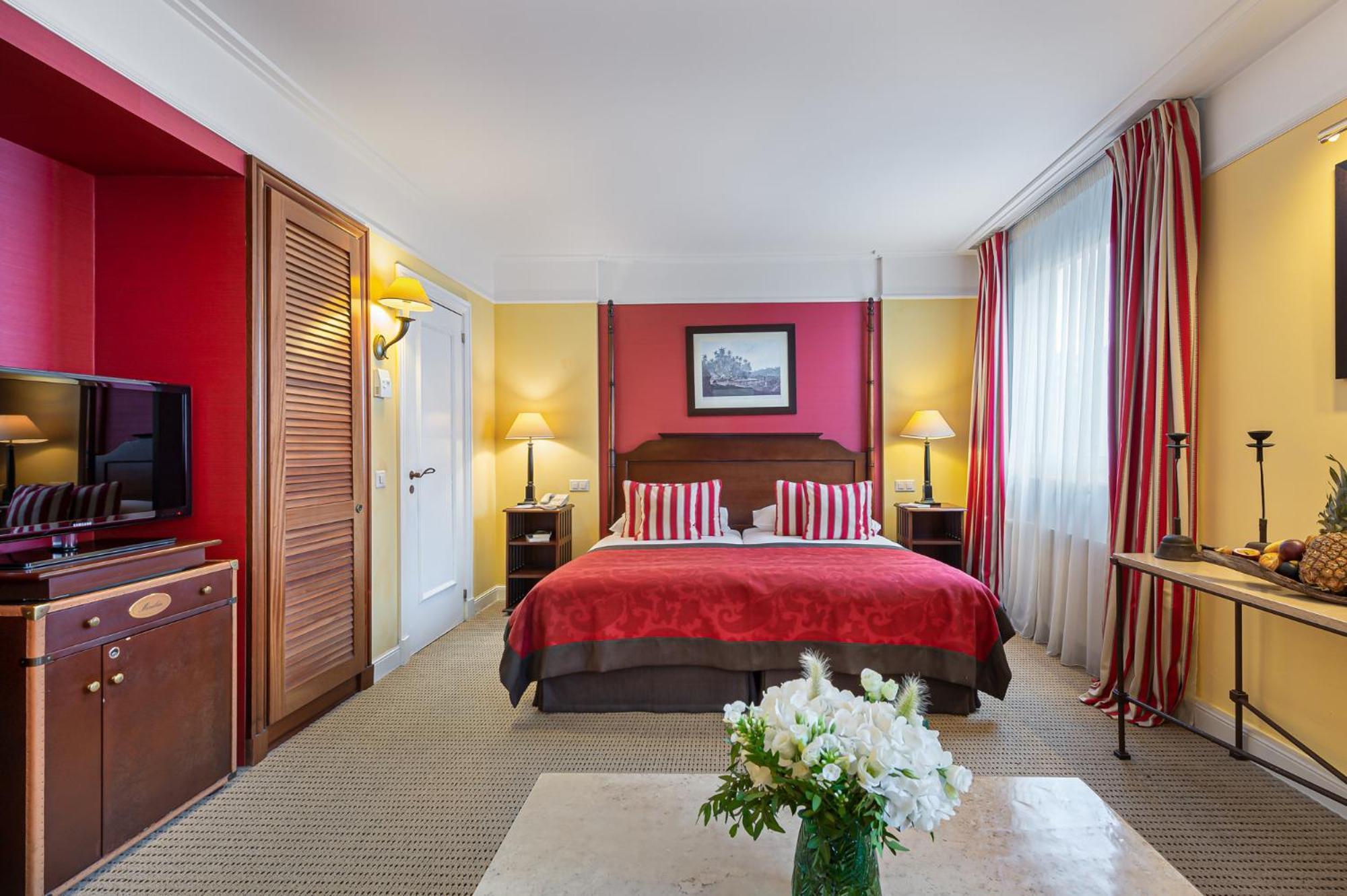 Quarto Triplo Executivo