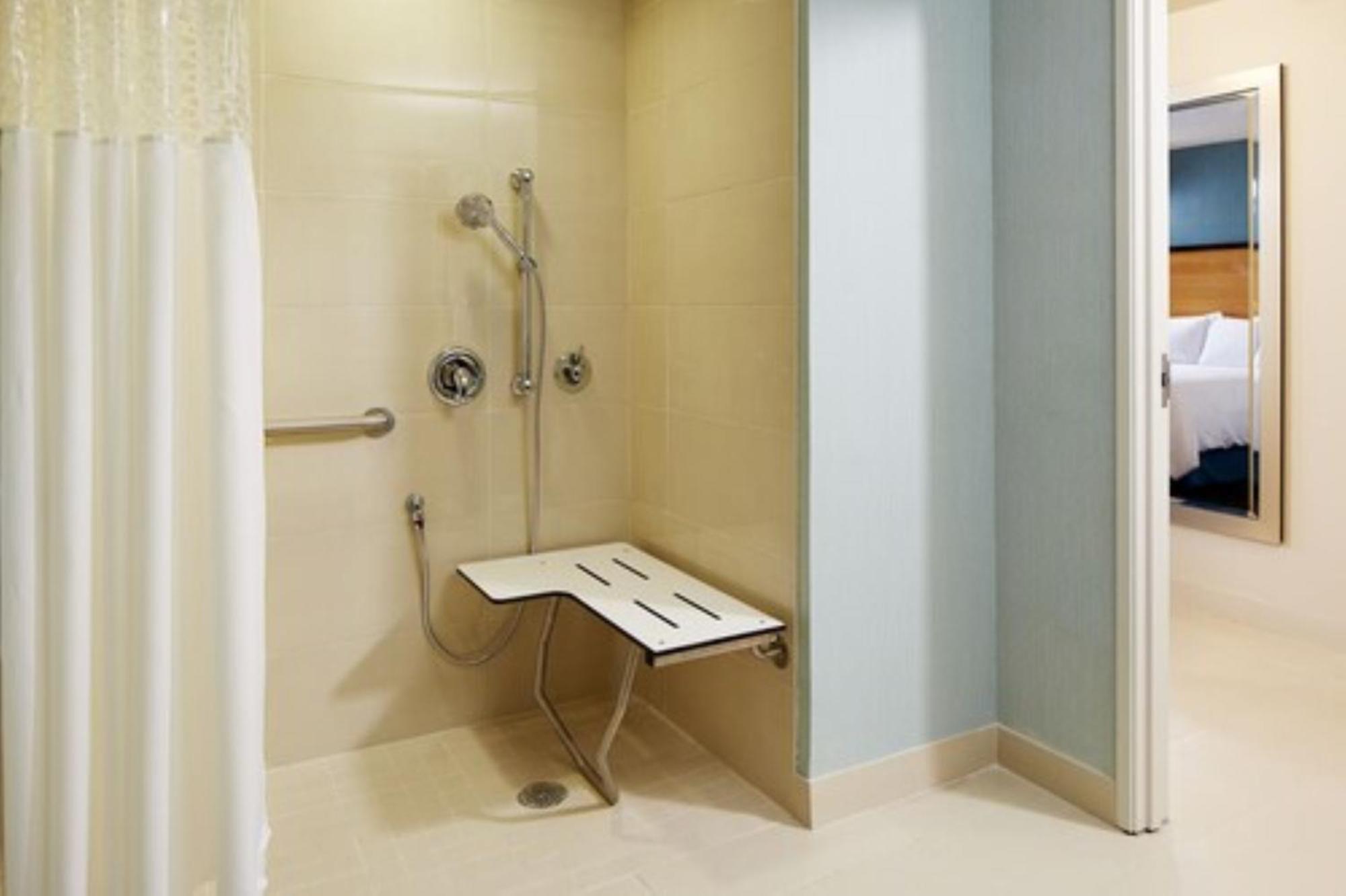 King Room - Mobility Access/Non-Smoking