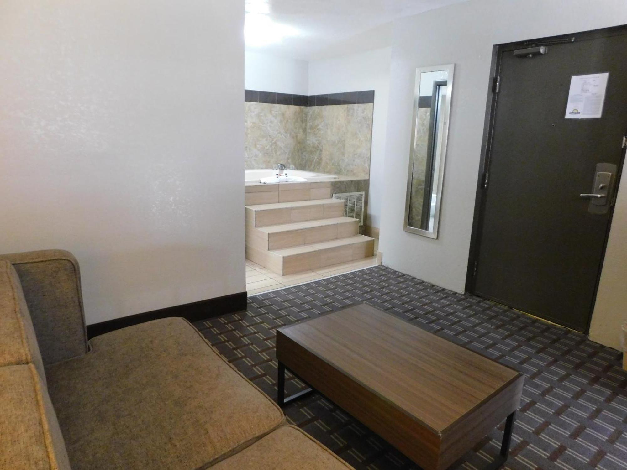 King Studio Suite - Non-Smoking