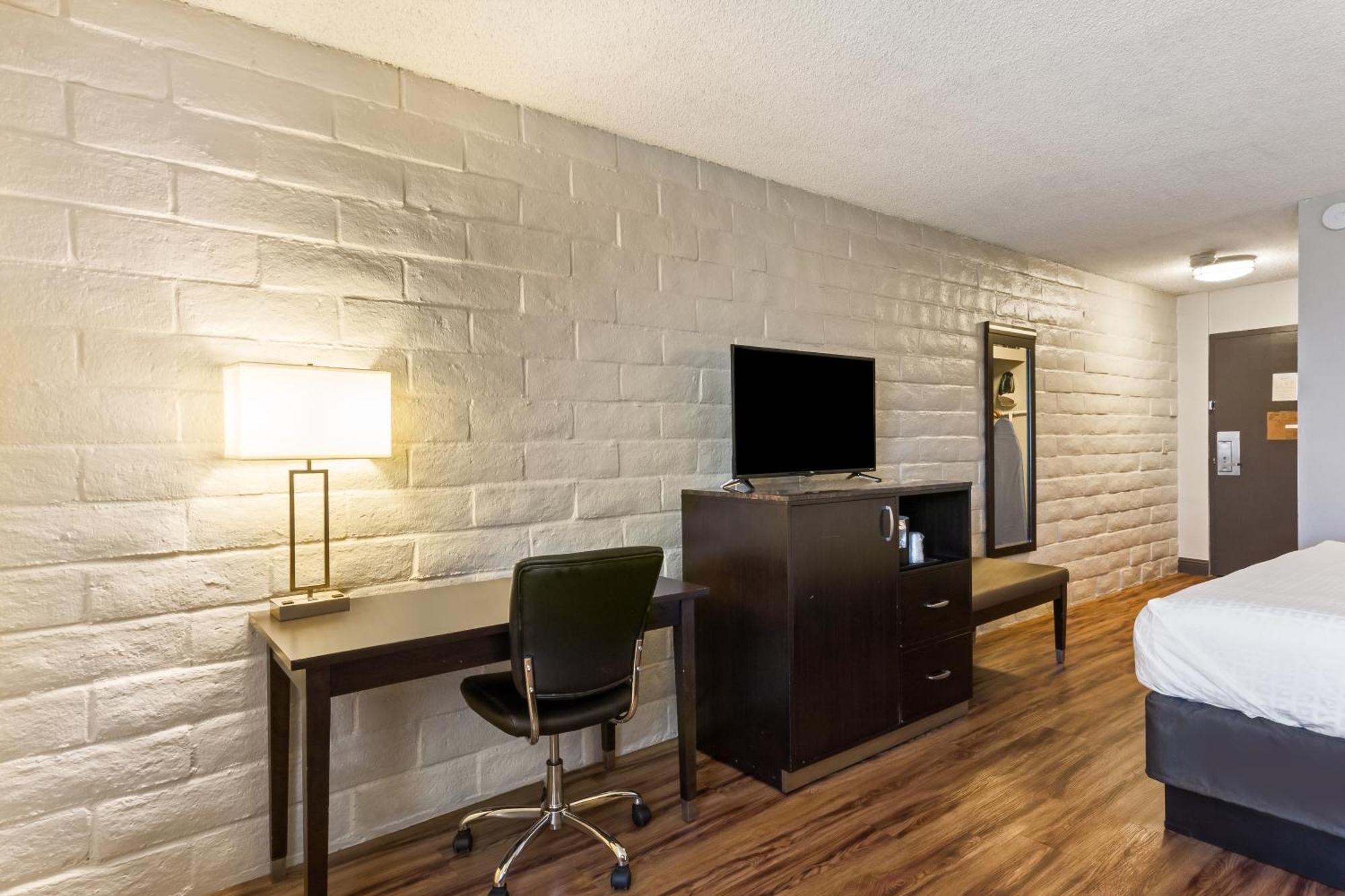 Chambre Lit King-Size - Accessible aux Personnes à Mobilité Réduite