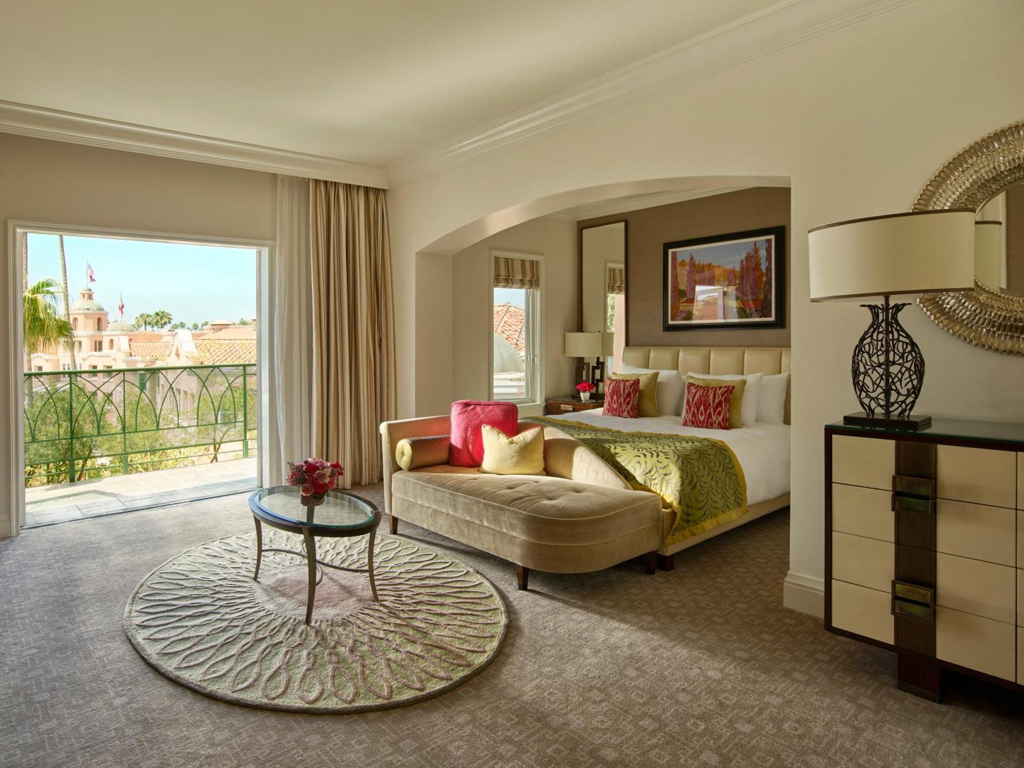 Deluxe King Room with Balcony,1157386908:JPEG
