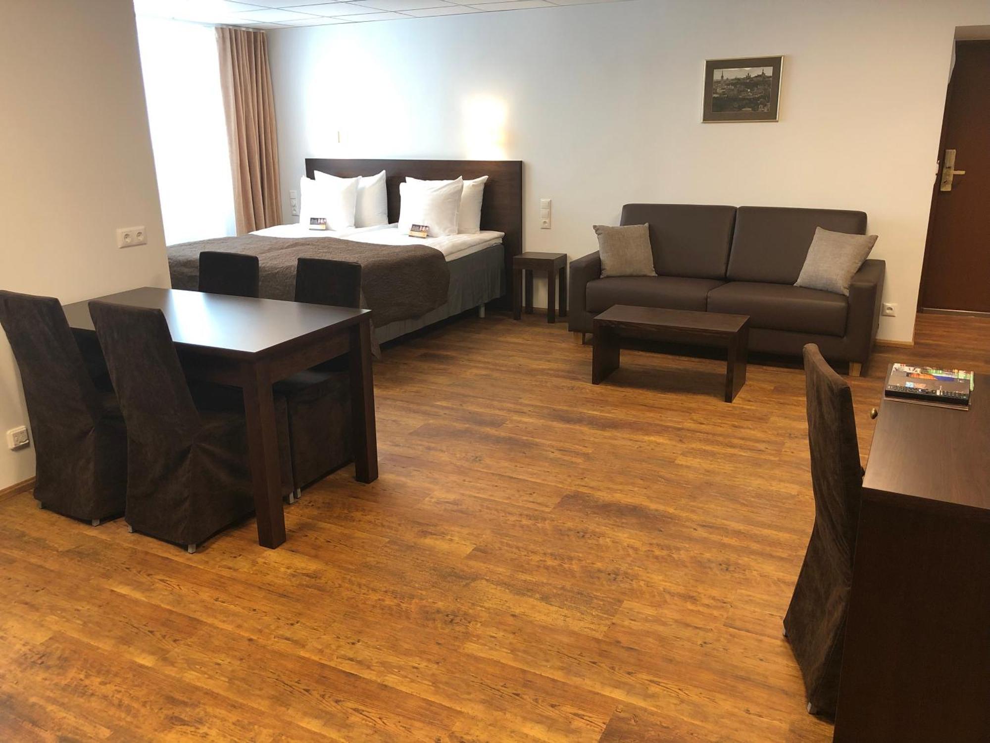 Familienzimmer / Superior Zimmer mit Doppelbett oder 2 Einzelbetten
