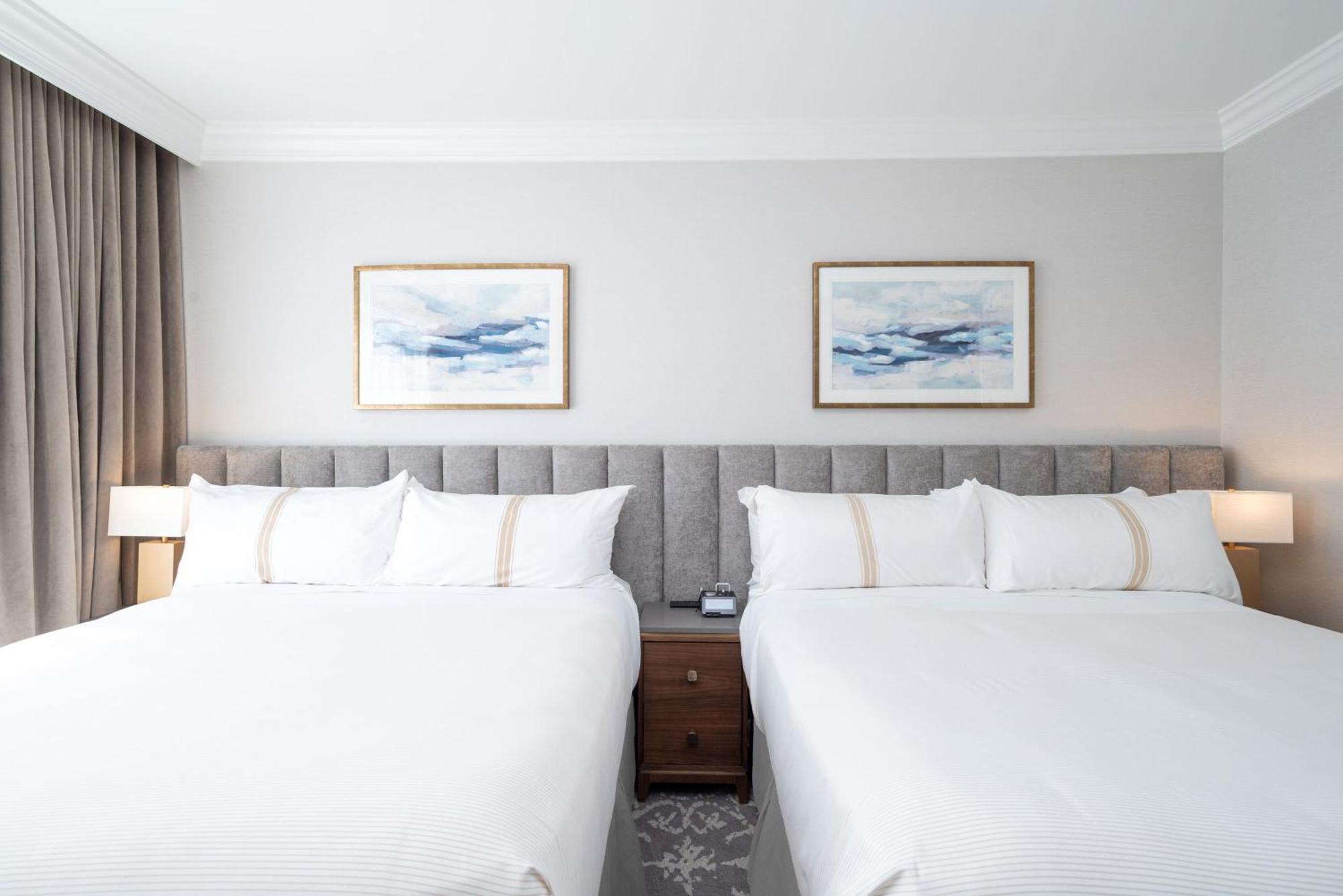 Sutton Room, 2 Queen Beds