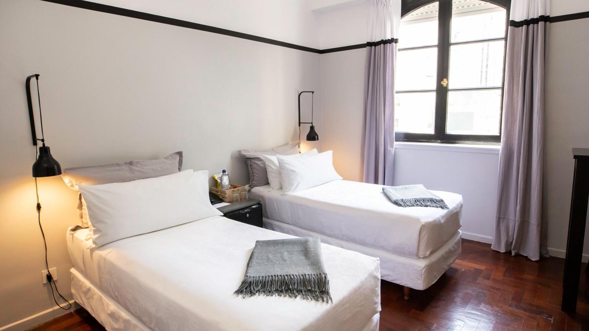 Quarto Superior com 2 Camas de Solteiro