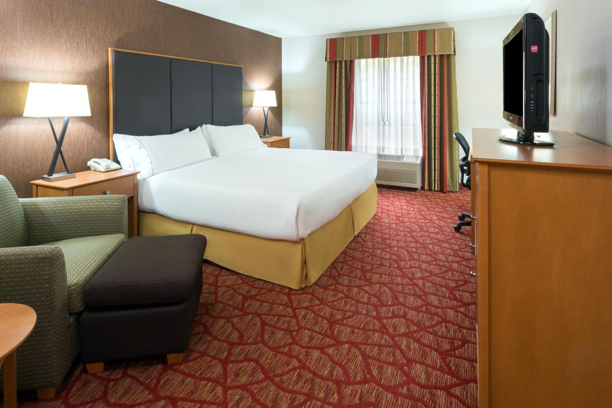 Standard King Room