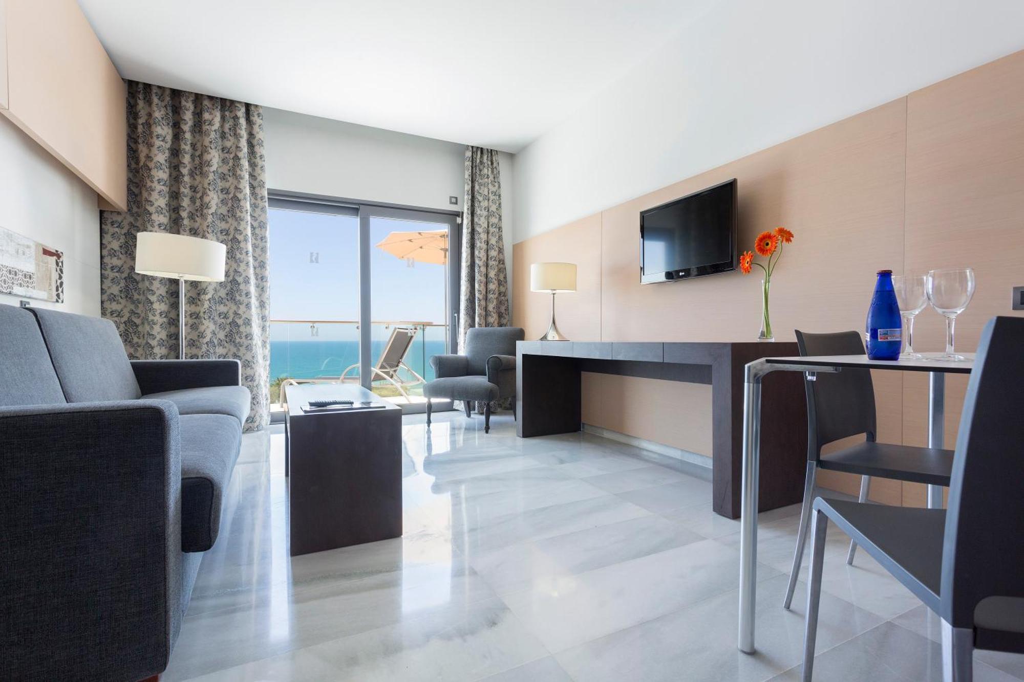 Junior Suite,1687468469:JPEG