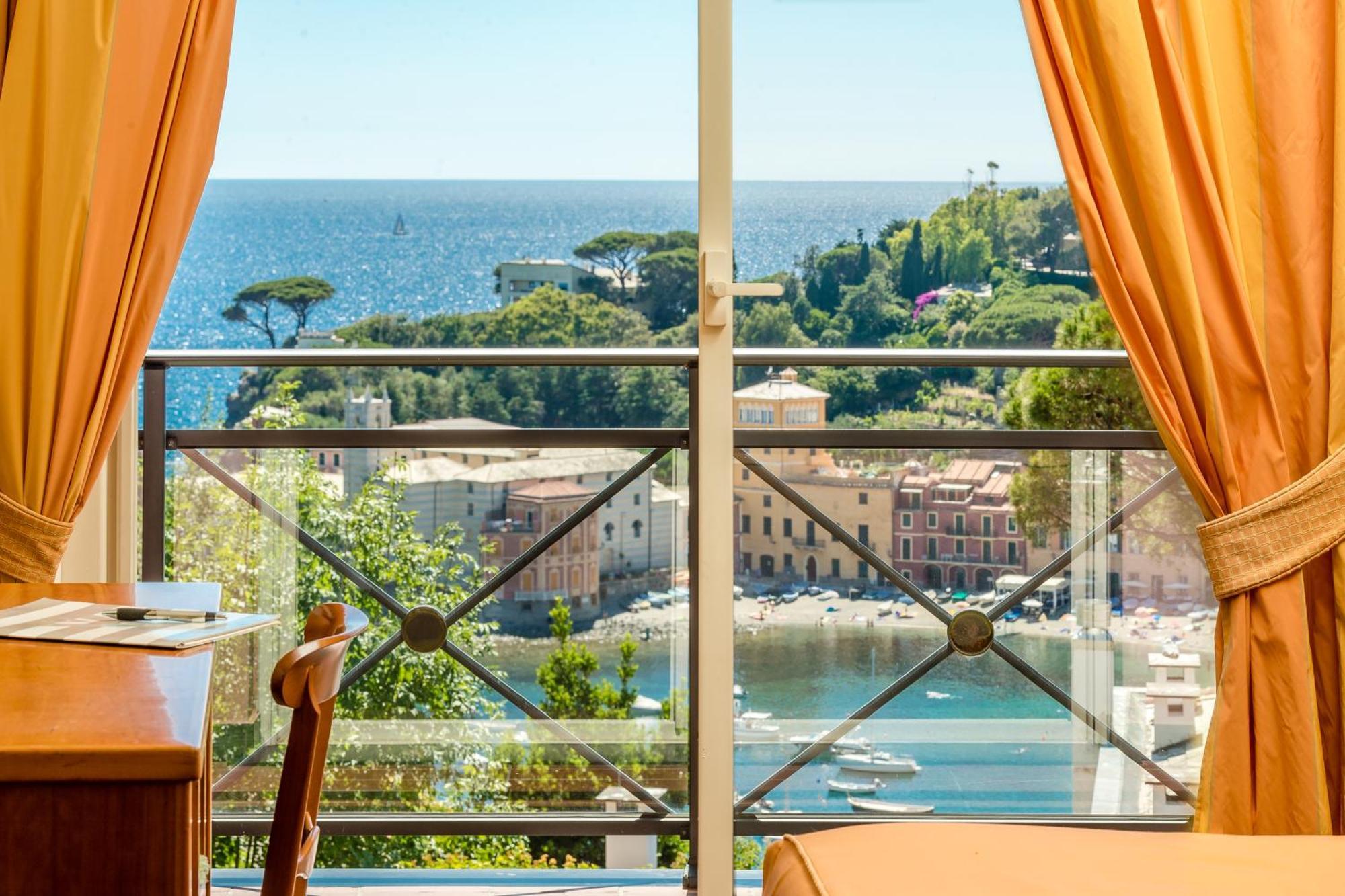 Superior Double or Twin Room with Balcony and Sea View,1215993511:JPEG