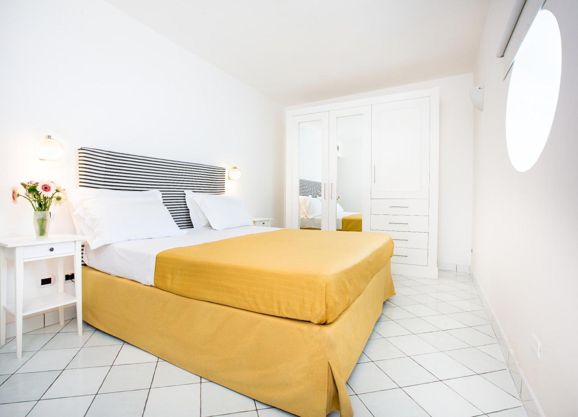 Camera Matrimoniale con Vista Mare