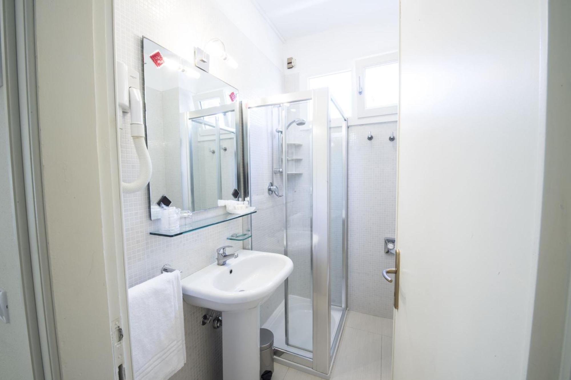 Deluxe Doppelzimmer mit Balkon und Meerblick