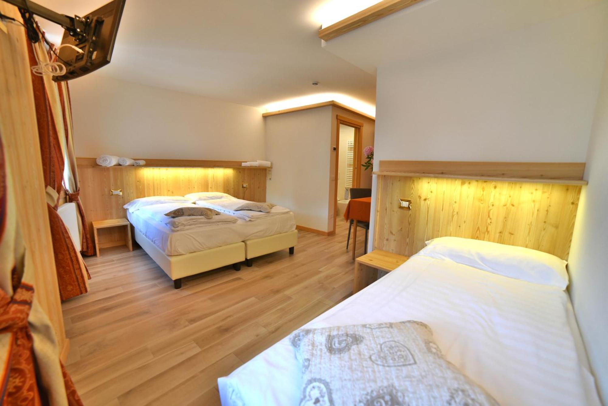 Triple Room,1216273495:JPEG