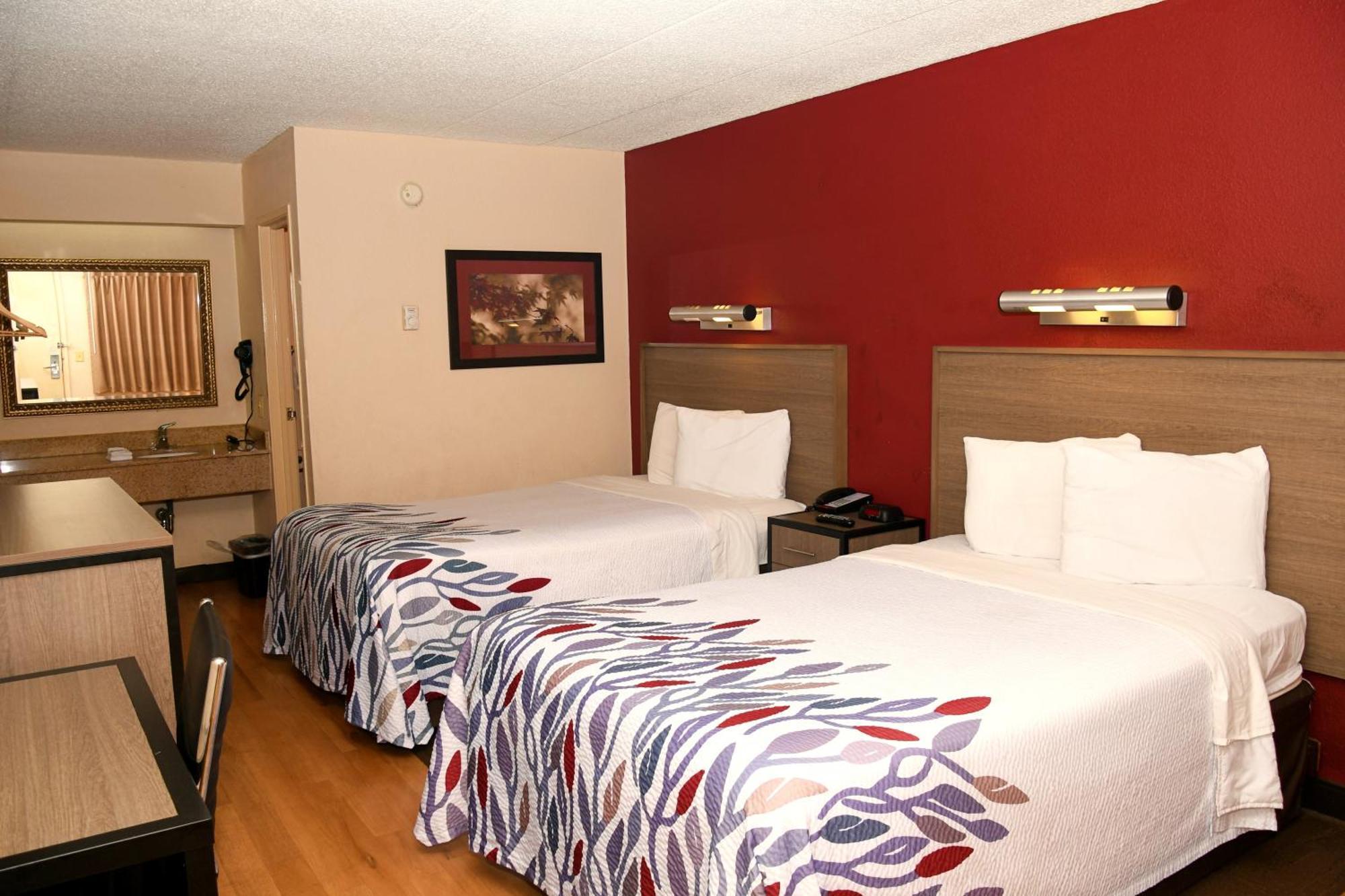 Deluxe Room with Two Queen Beds Smoke Free