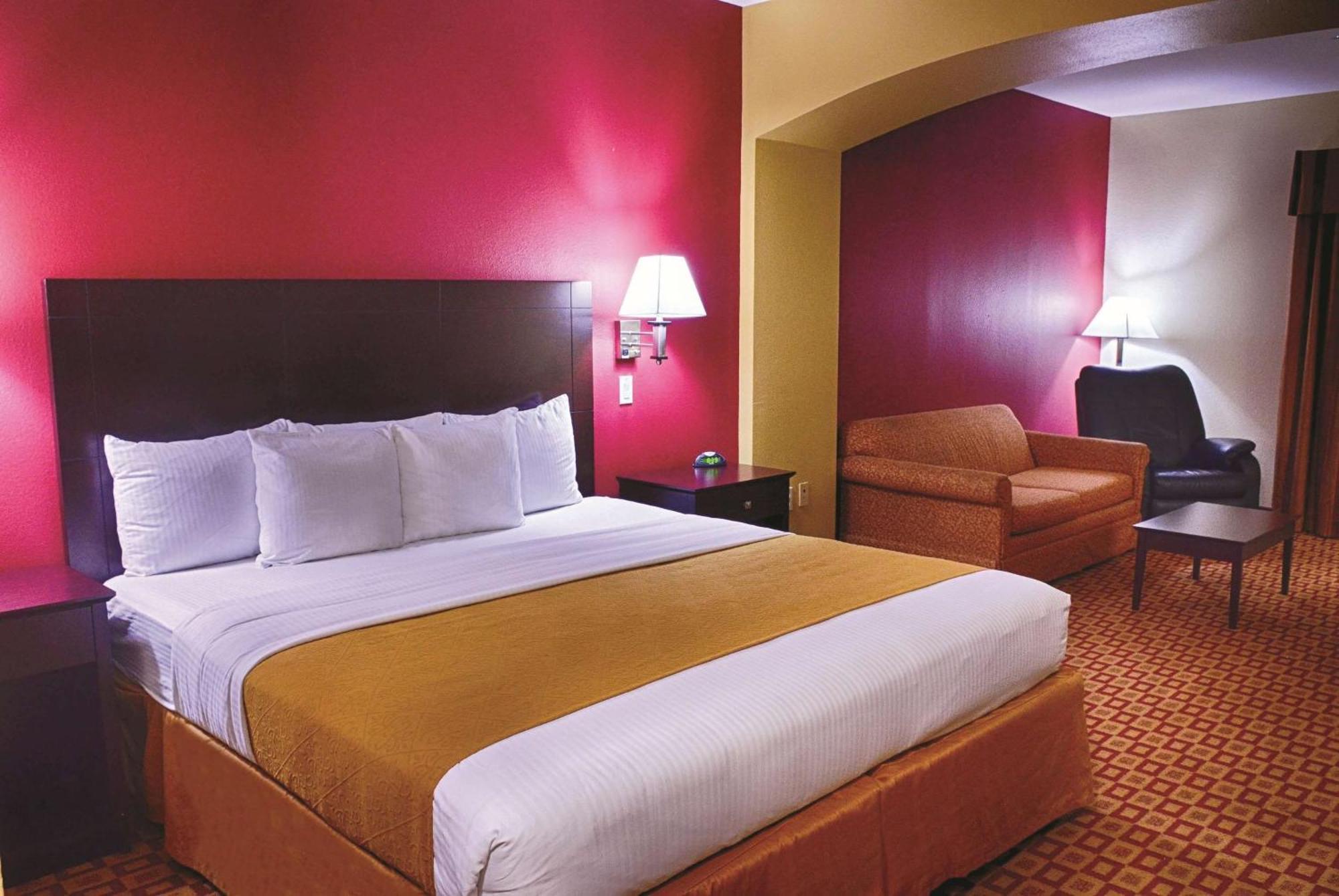 Executive King Room - Non-Smoking
