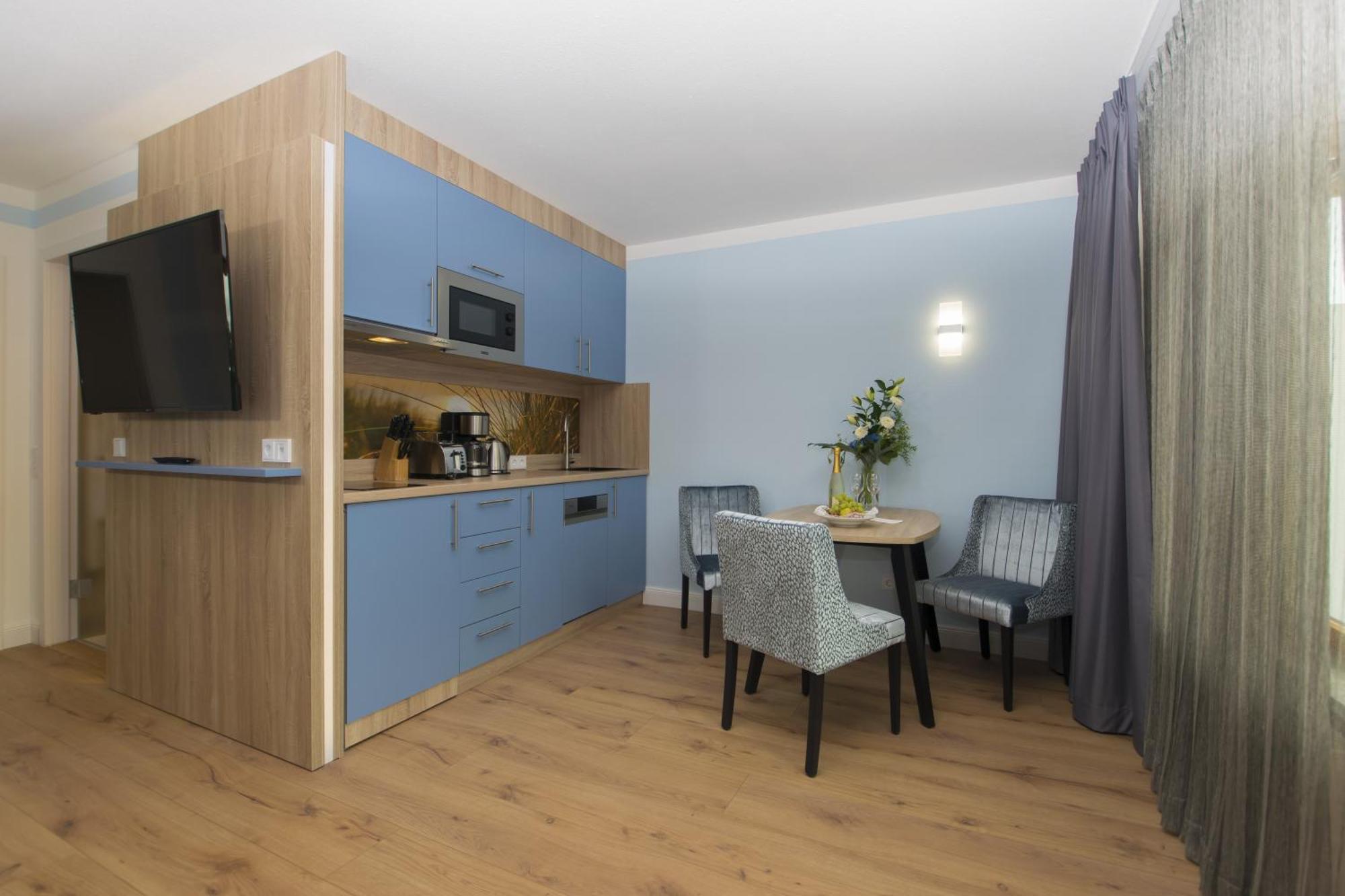 One-Bedroom Apartment,1219231867:JPEG