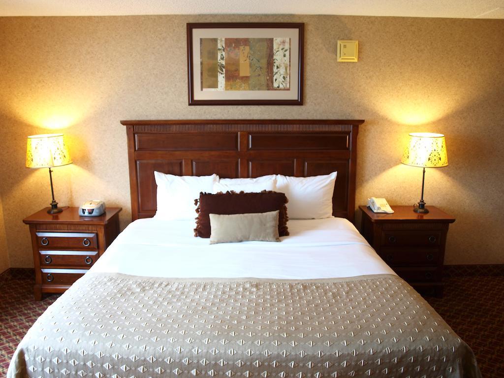 Queen Room - Disability Access