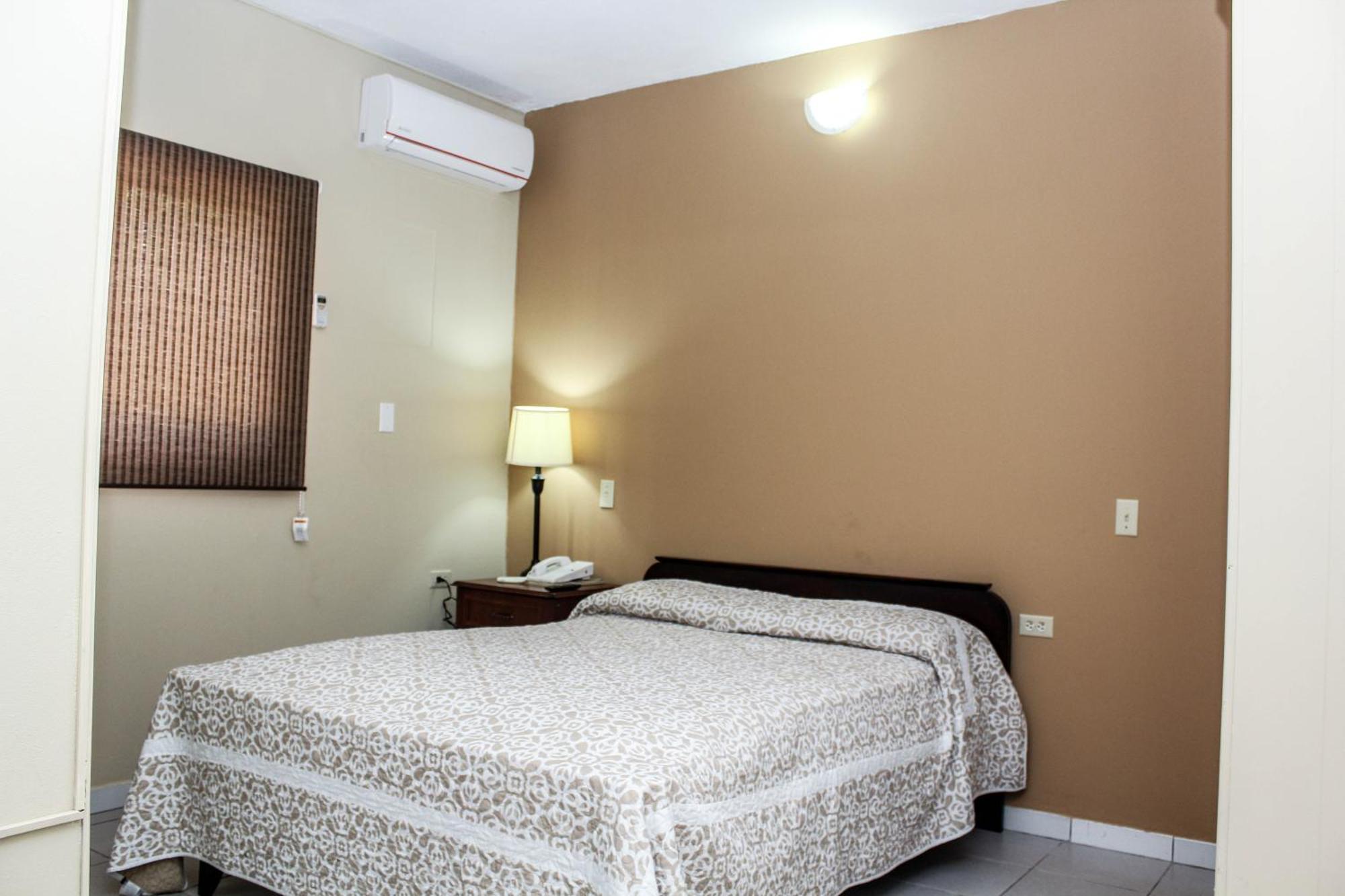 Kamer met Queensize Bed