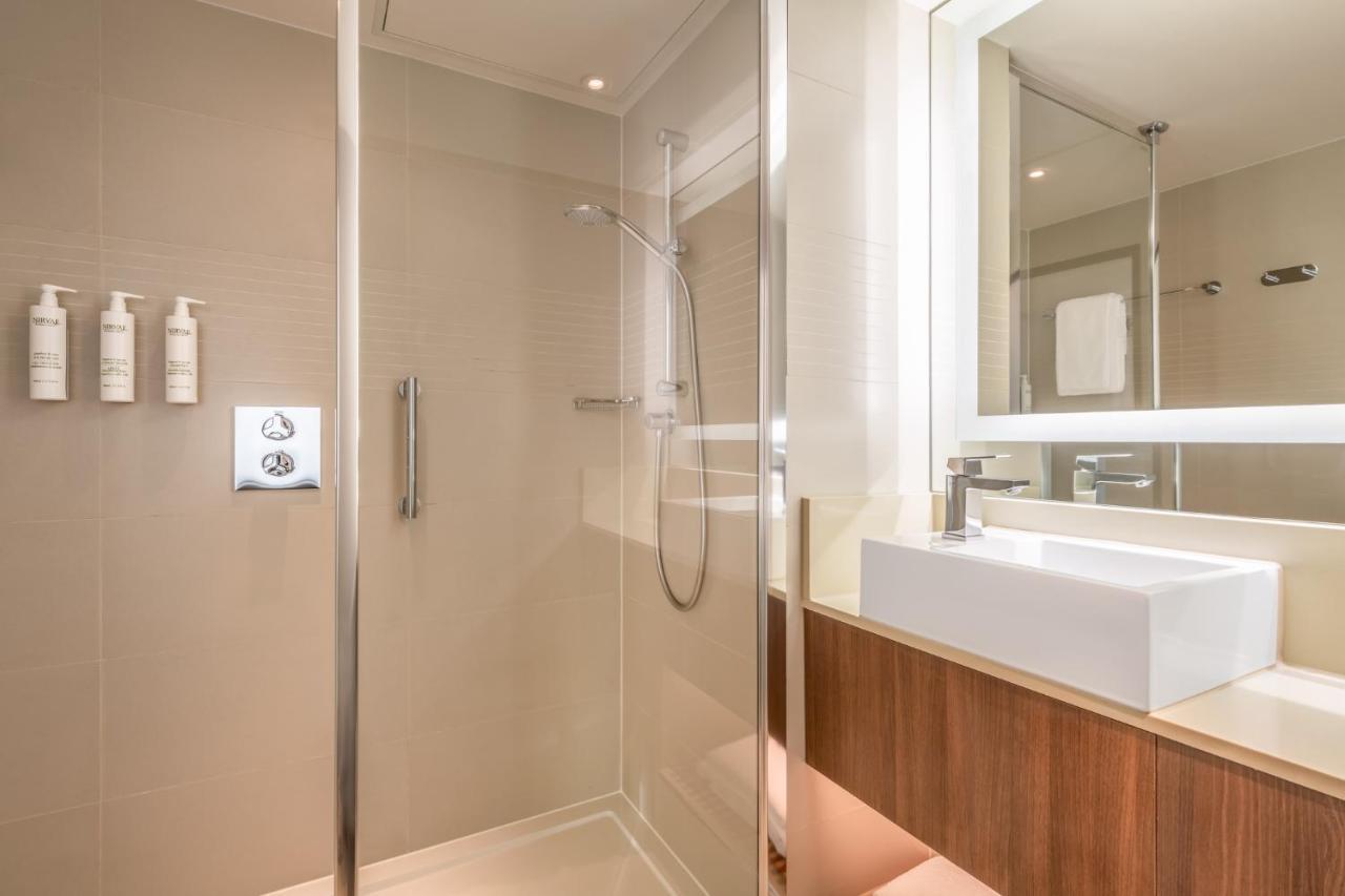 Deluxe Hoekkamer met 1 Kingsize Bed