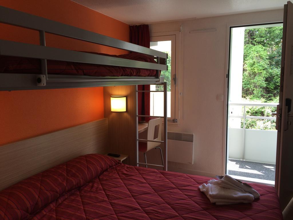 Habitación Triple (1 cama doble + 1 cama individual)