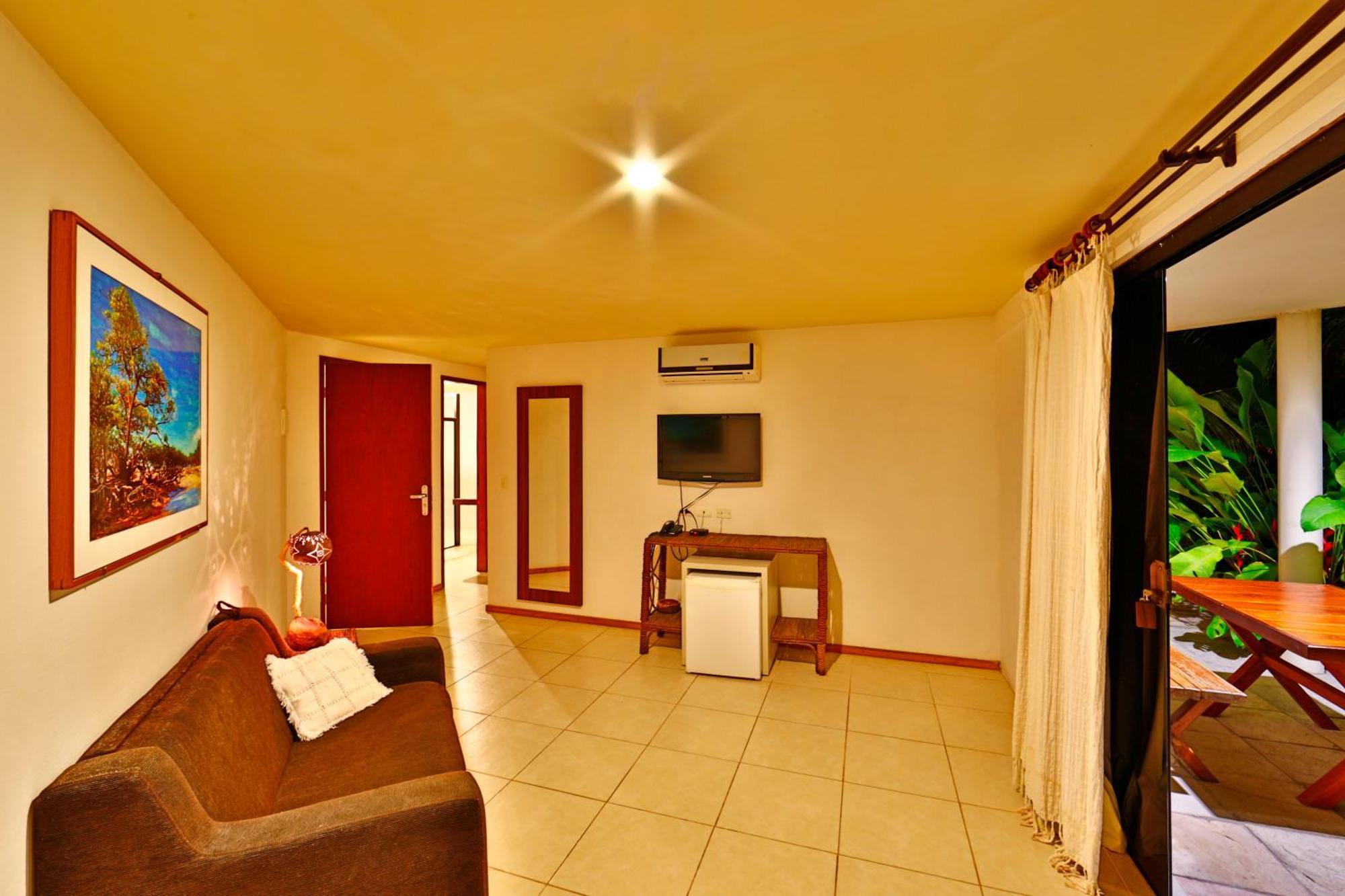 Superior Family Room,1765852191:JPEG