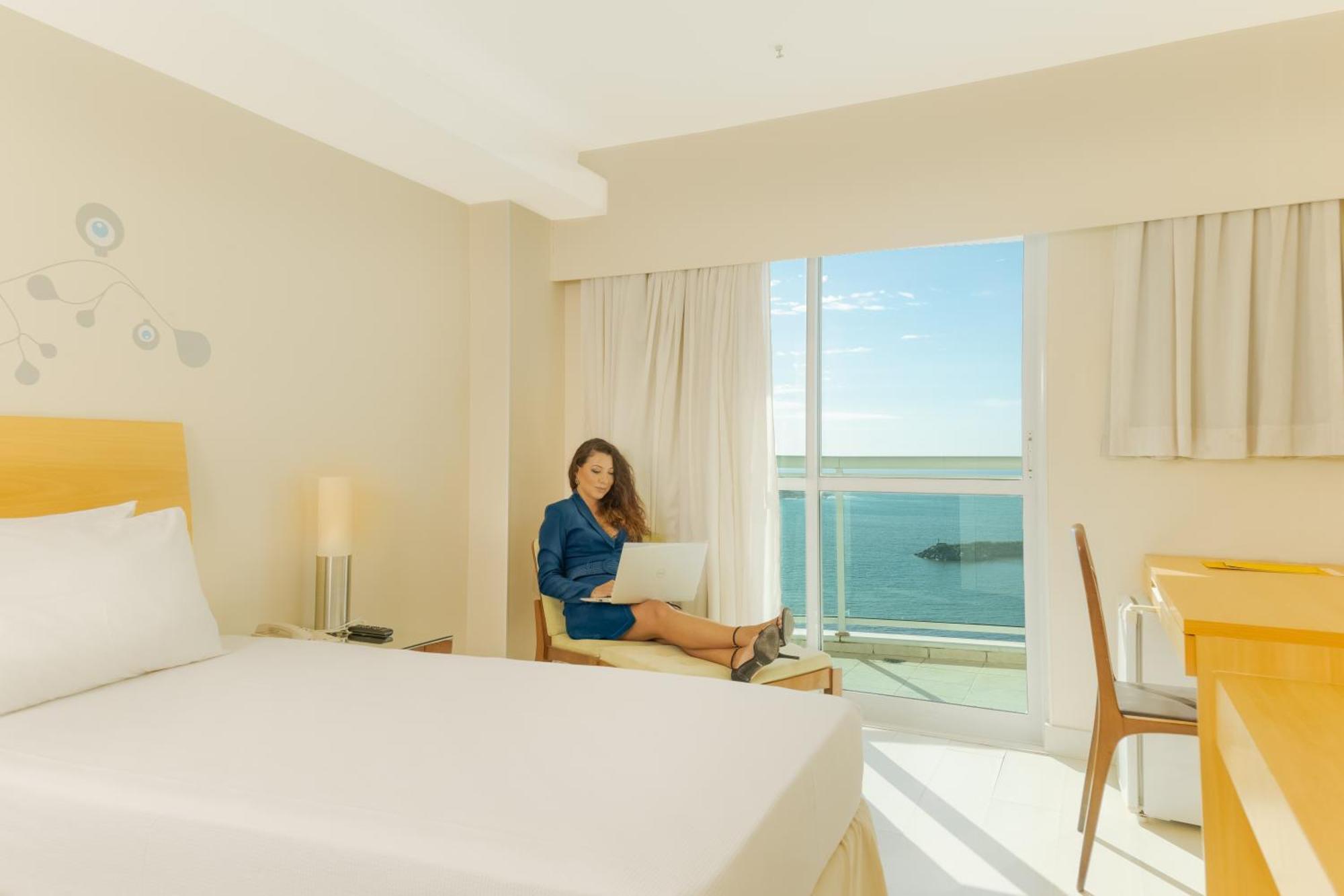 Quarto Superior com Cama King-size