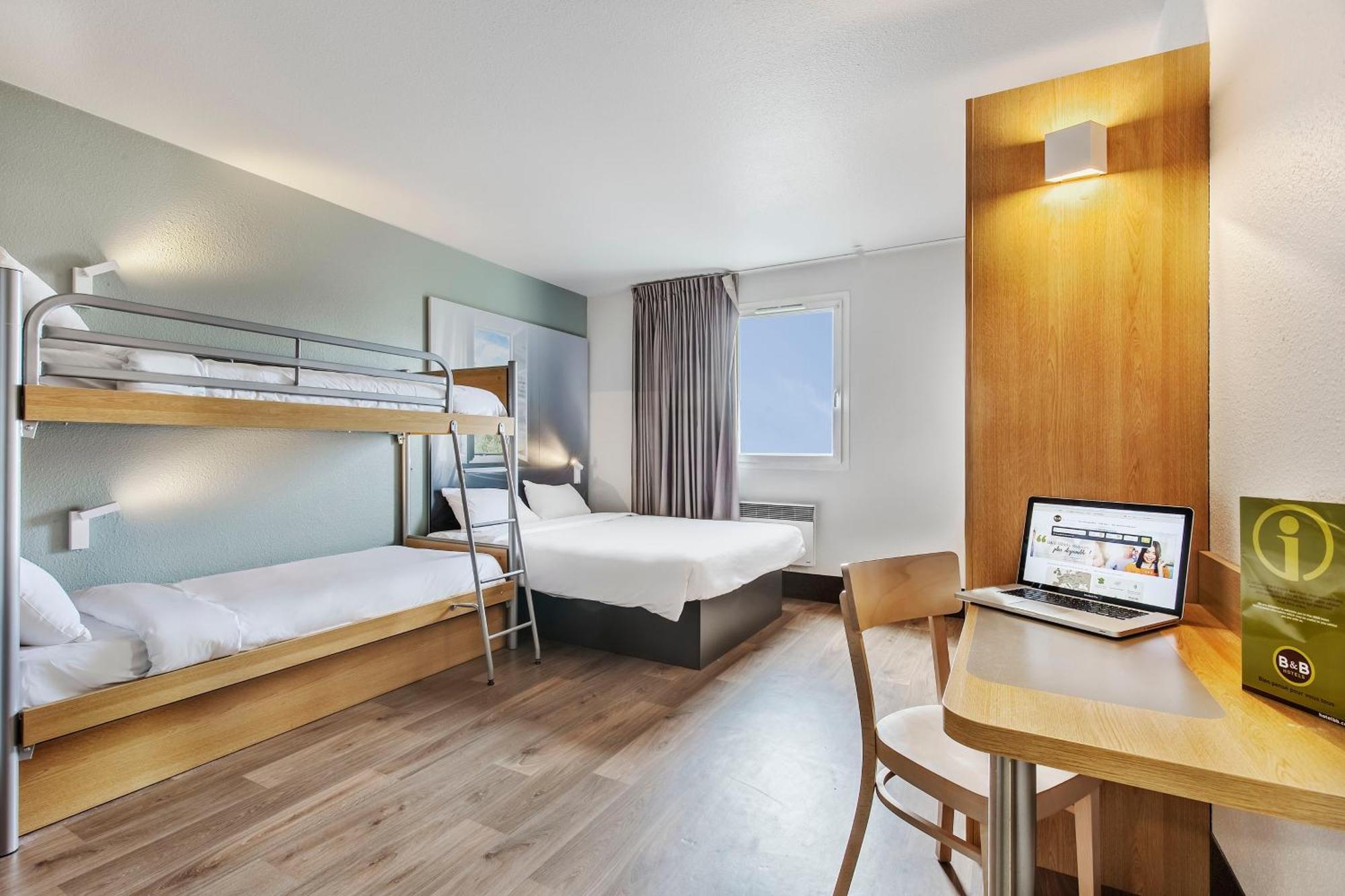 Chambre Quadruple - Non-Fumeurs