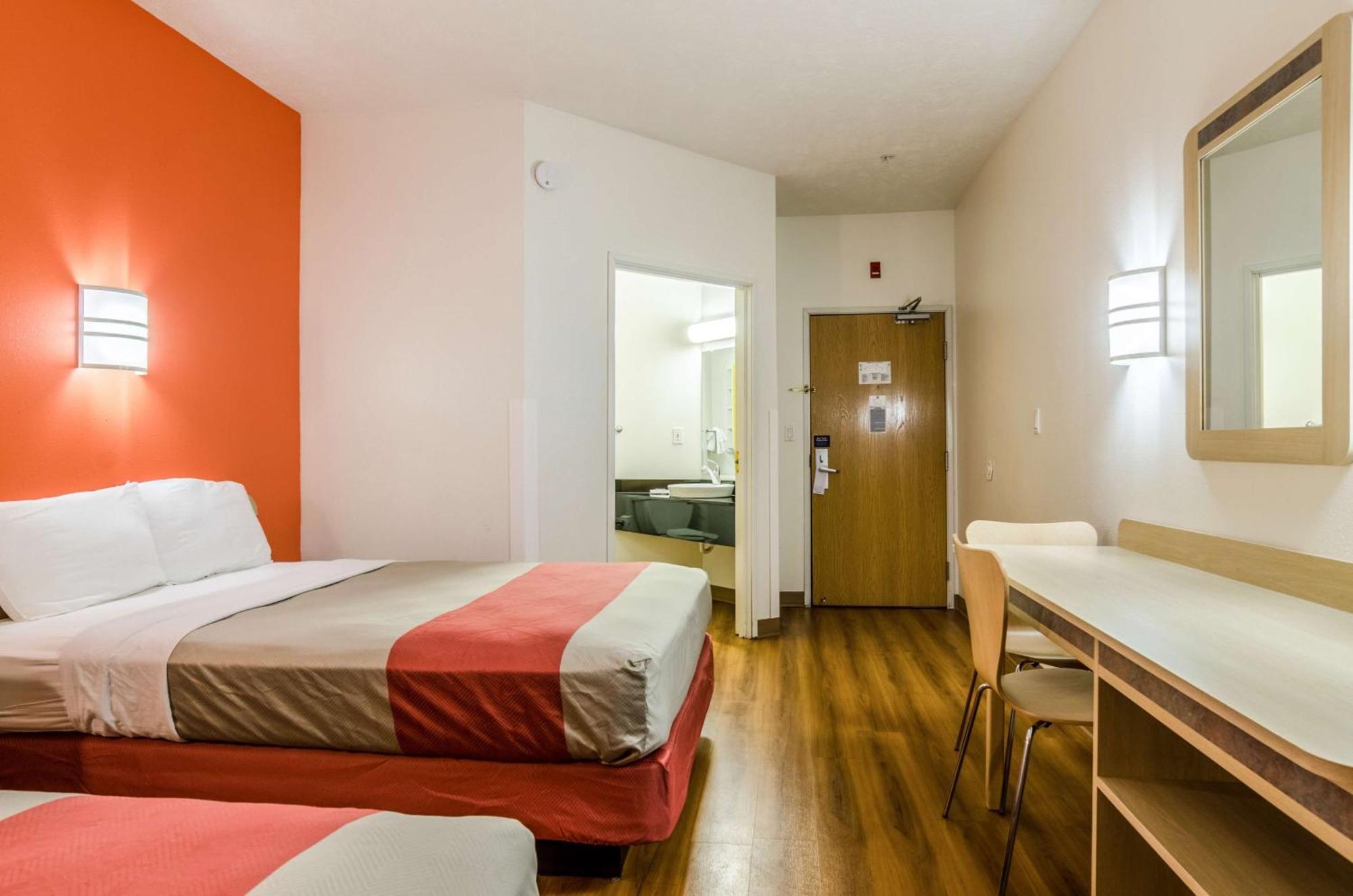 Deluxe Quadruple Room - Non-Smoking